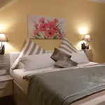Moselina Gaestezimmer Отель типа 