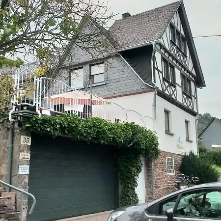 Moselina Gaestezimmer 4* ザンクト・アルデグント