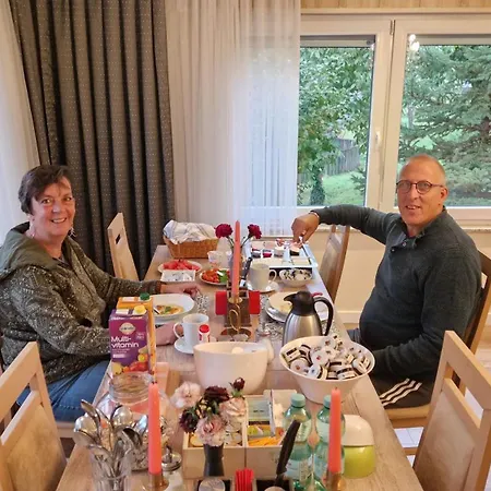 Moselina Gaestezimmer Panzió Sankt Aldegund