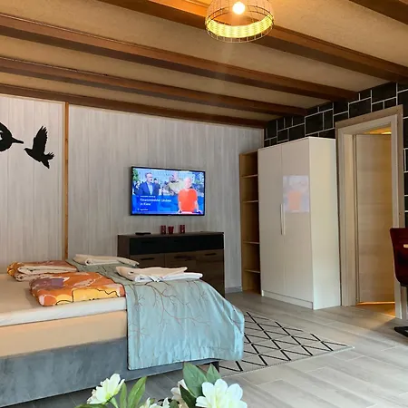 Moselina Gaestezimmer 住宿加早餐酒店 3*