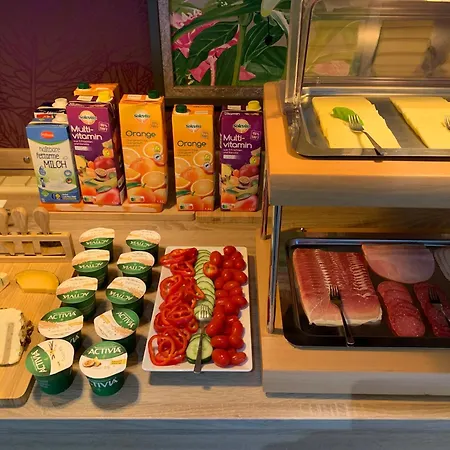 Moselina Gaestezimmer 住宿加早餐酒店 3*