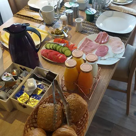 Oda ve Kahvaltı Moselina Gaestezimmer Sankt Aldegund