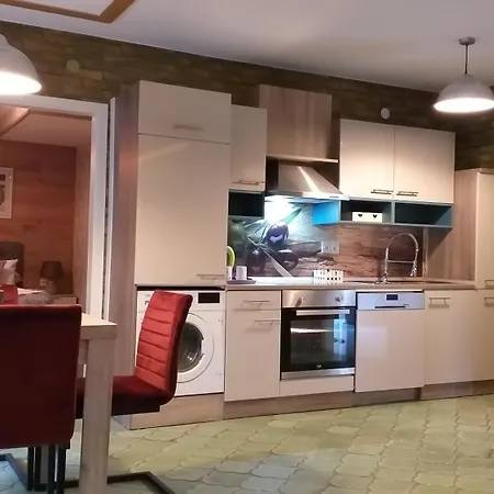 ベッド・アンド・ブレックファスト Moselina Gaestezimmer ザンクト・アルデグント