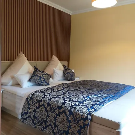 Moselina Gaestezimmer ザンクト・アルデグント