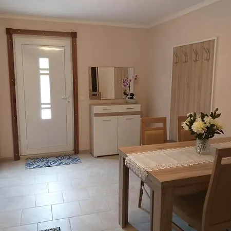 Moselina Gaestezimmer 4*