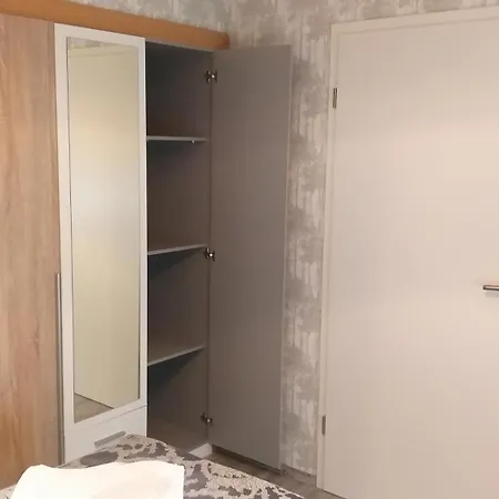 Moselina Gaestezimmer ベッド・アンド・ブレックファスト ザンクト・アルデグント