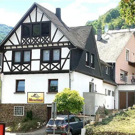 ベッド・アンド・ブレックファスト Moselina Gaestezimmer