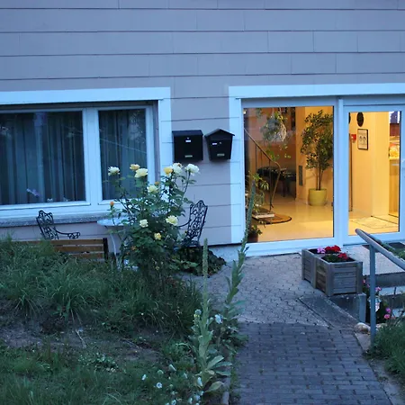 Moselina Gaestezimmer 4*