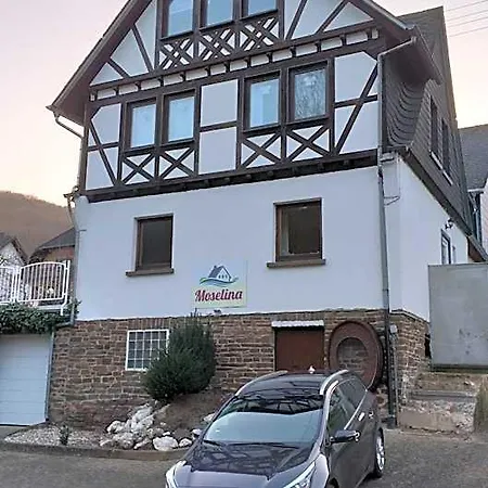 Moselina Gästezimmer Frühstückspension 4*