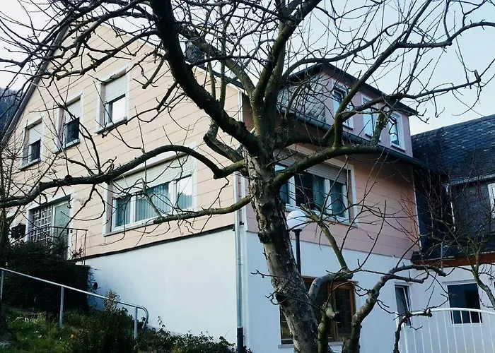 Moselina Gaestezimmer Oda ve Kahvaltı Sankt Aldegund