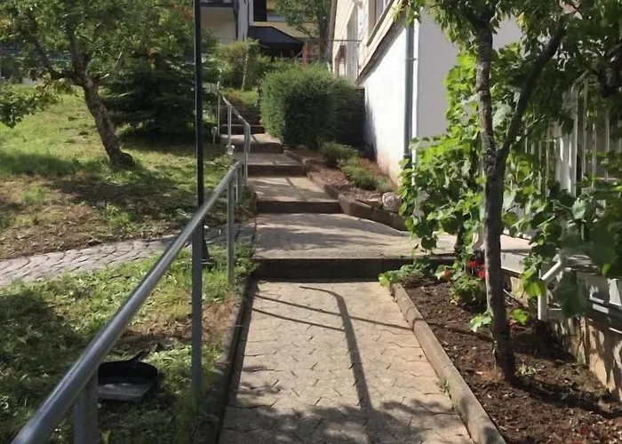 Moselina Gaestezimmer Sankt Aldegund