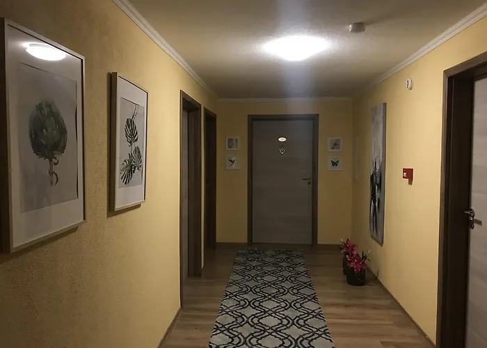 Oda ve Kahvaltı Moselina Gaestezimmer Sankt Aldegund